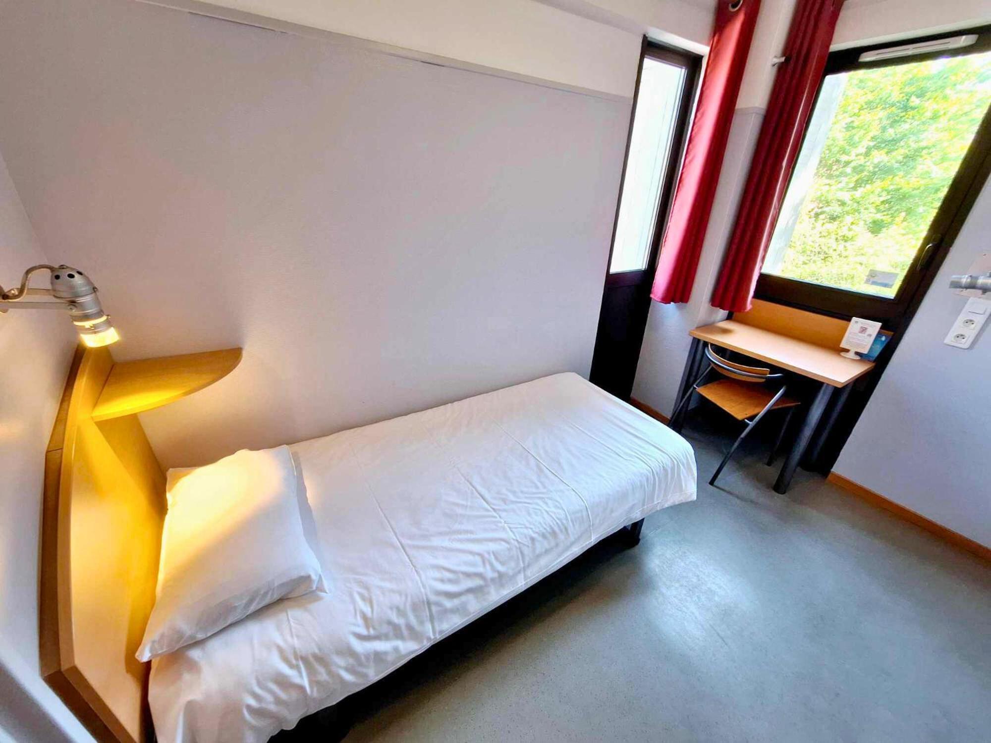Cis De Champagne - Ethic Etapes Hotel Reims Exterior photo